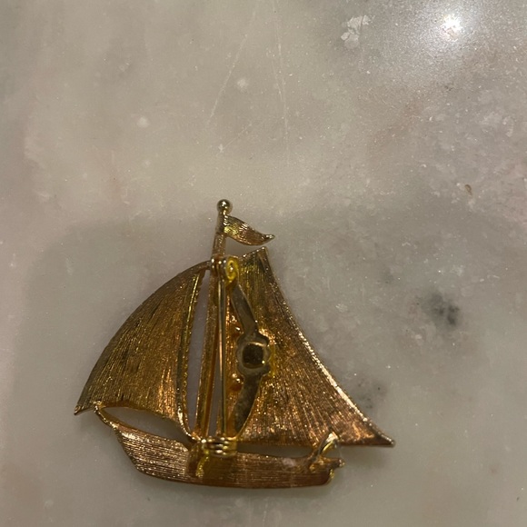 Vintage Ceramic Gold Sailboat - Picture 4 of 4